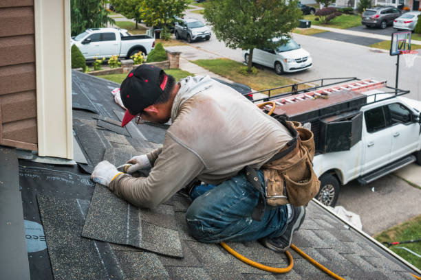 Professional Roofing technician working in Mound, TX
